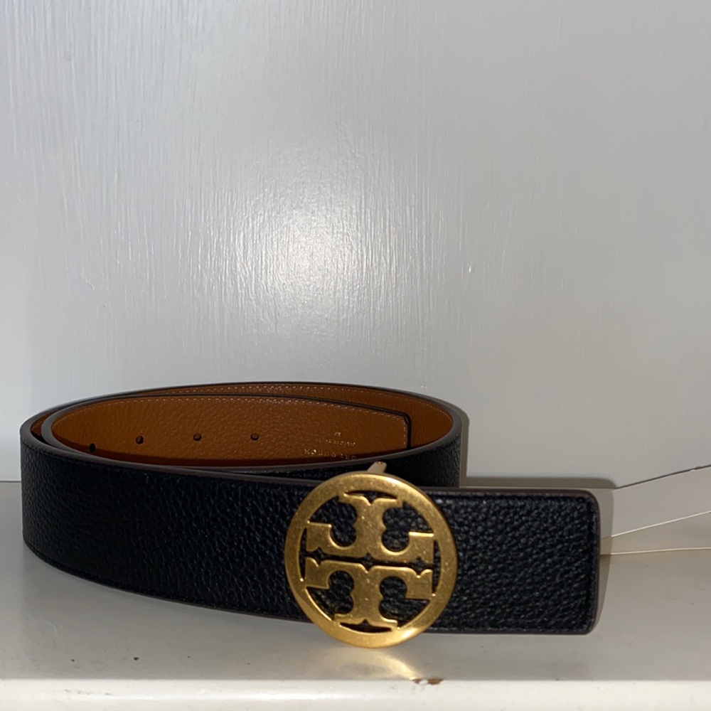 Tory Burch 1.5” Reversible Logo Belt